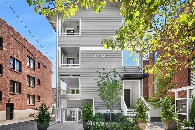 Building Photo - 315 W Roy St