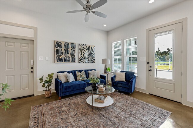 Foto del edificio - 33455 Buckshot Ln