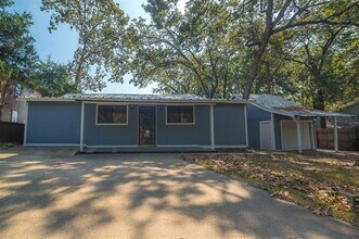 Building Photo - 115 Cottonwood Trail