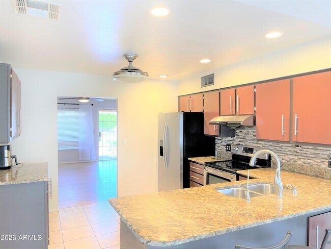 Foto del edificio - 3501 W Detroit St