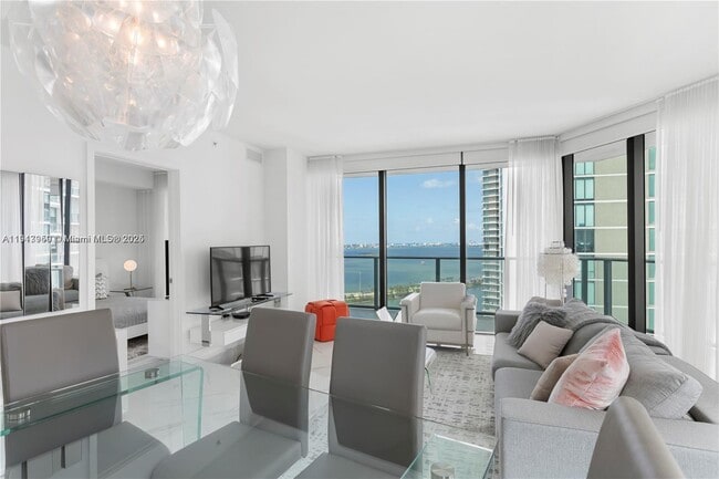 Building Photo - 501 NE 31st St