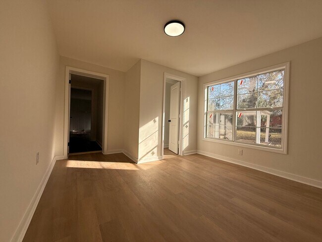 Foto del edificio - Now Available — Newly Remodeled 4BR / 2BA Home in Dalraida