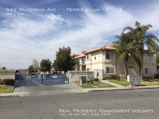 Building Photo - 2 bedroom 2 bath apartment in Perris