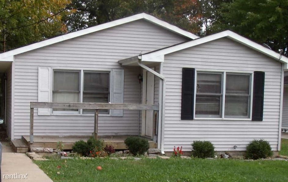 Primary Photo - 12152 7th Ave