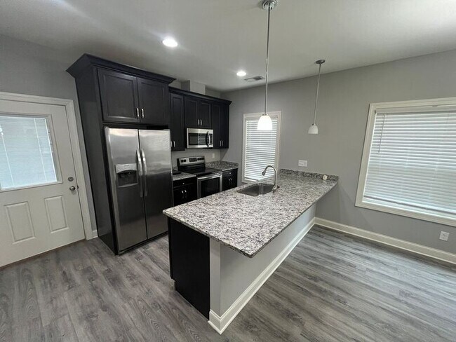 Foto del edificio - 5312 Roosevelt Rd