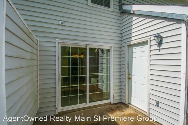 Building Photo - 2 br, 1.5 bath House - 7874 Nummie Court