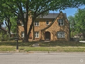 Building Photo - 1001 Lindsay St
