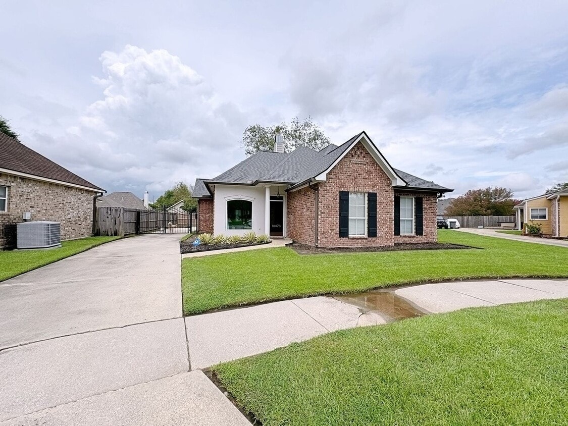 Primary Photo - 10473 E Springwind Ct