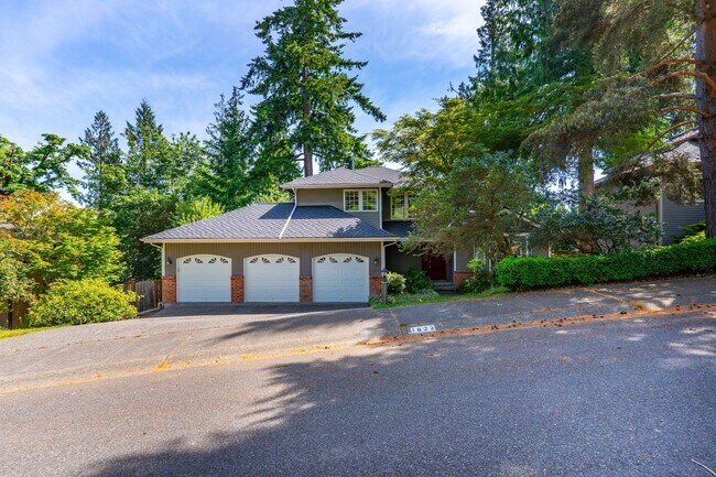 Photo - Beautiful 4 Bed 2.5 Bath Home in Sammamish