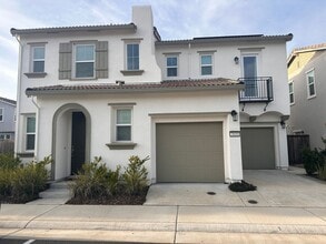 Building Photo - 3610 Silver Pine Ln