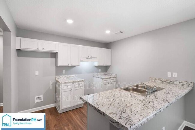 Building Photo - 4079 New Willow Rd