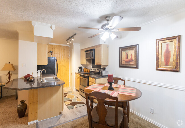 1BR 1BA - 637 SF - Trestles Condominiums