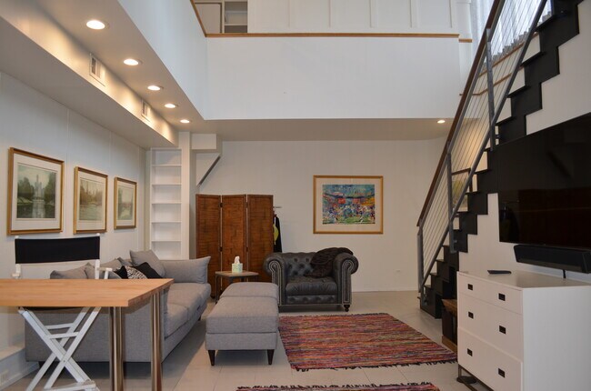 Foto del edificio - 1242 N Wells St