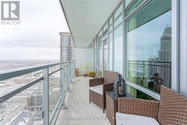 Building Photo - 360 Square One Dr