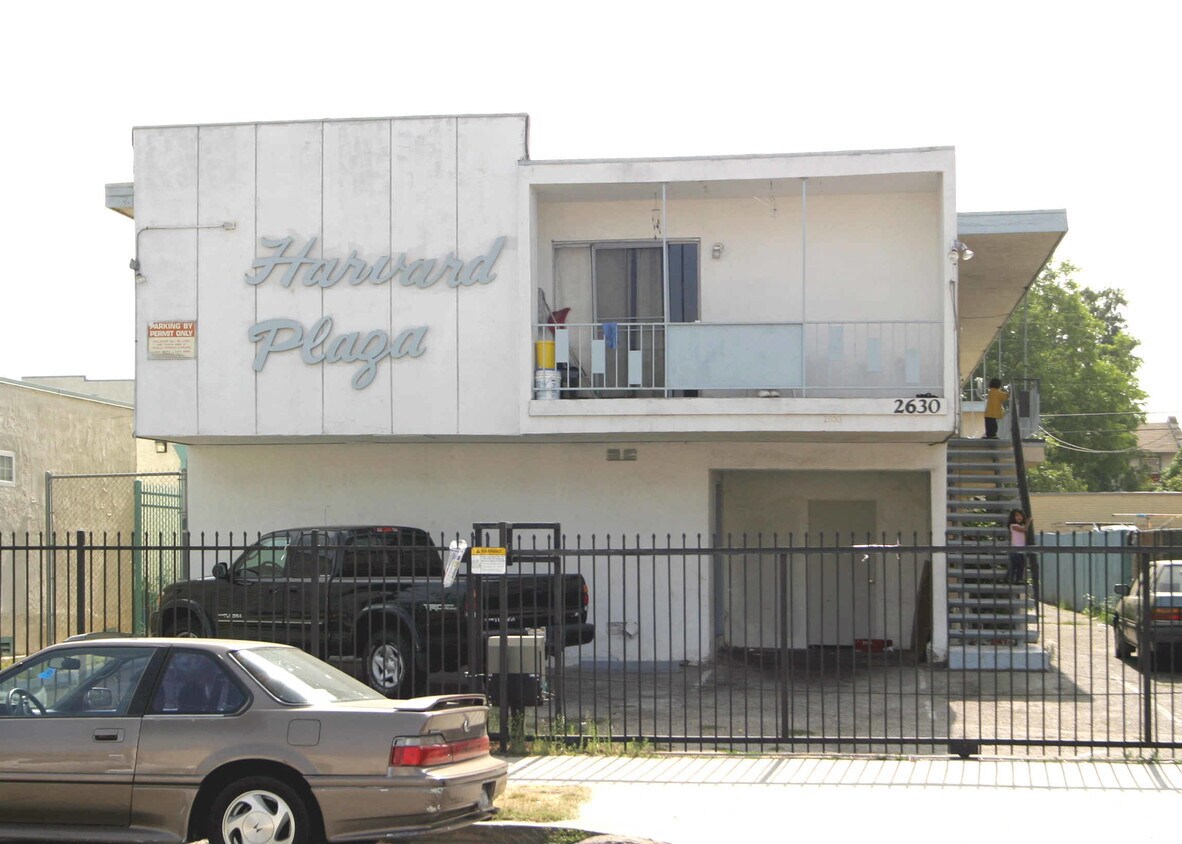 Primary Photo - Harvard Plaza Apartments
