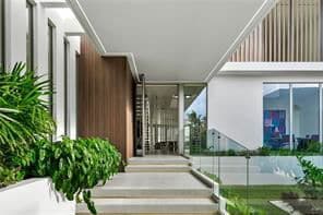 Building Photo - 184 Palm Dr