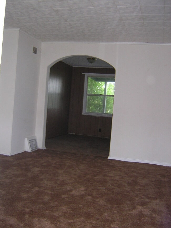 Building Photo - 3827 Saint Margaret St