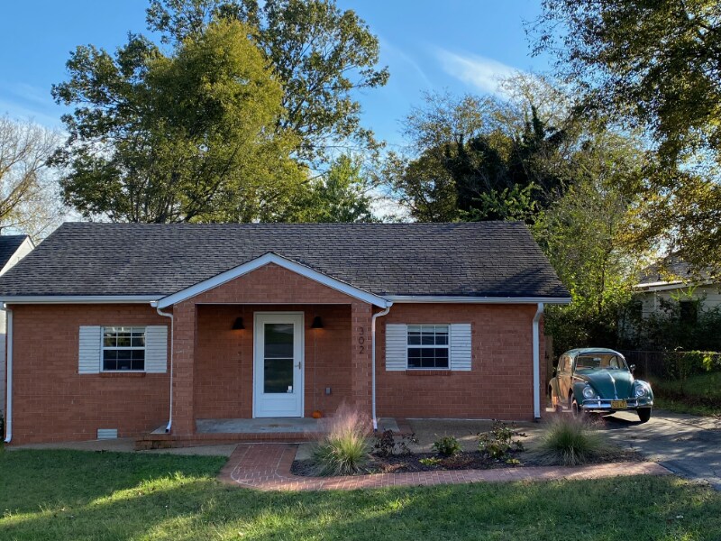 Foto principal - 302 Pullen Ave