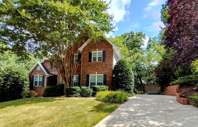 Foto del edificio - 2108 Valley Dale Ln