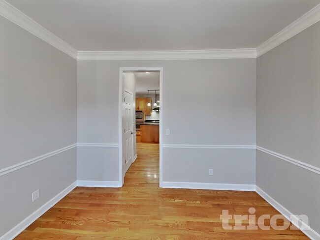 Building Photo - 3002 Helfrich Ct