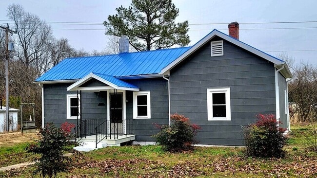Building Photo - 4344 Studley Rd