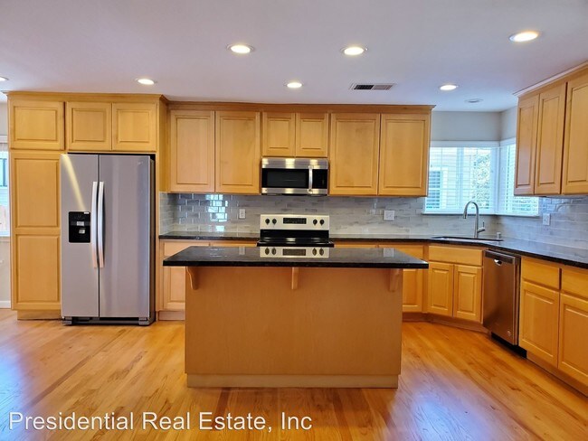 Foto del edificio - 3 br, 3 bath House - 884 Willow Glen Way