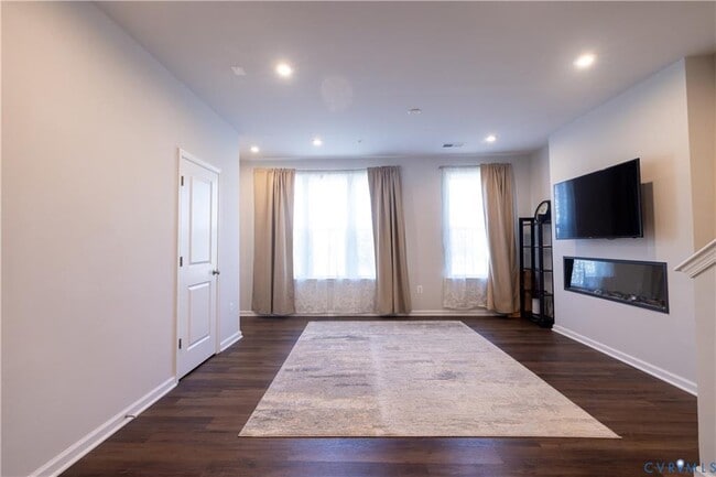 Foto del edificio - 9233 Magellan Pkwy