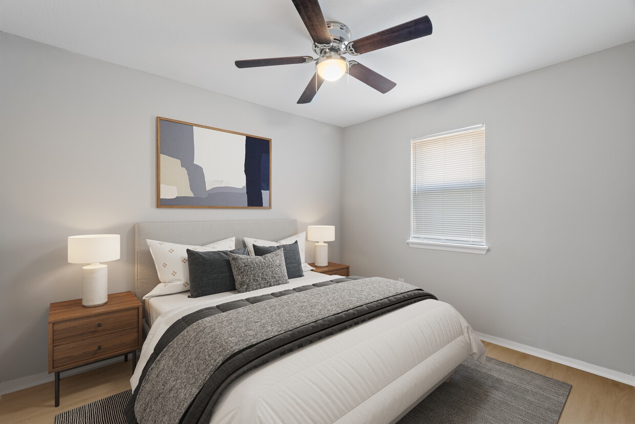 Cedarwood Apartments - 2808-2810 W 7th St Hattiesburg, MS 39401