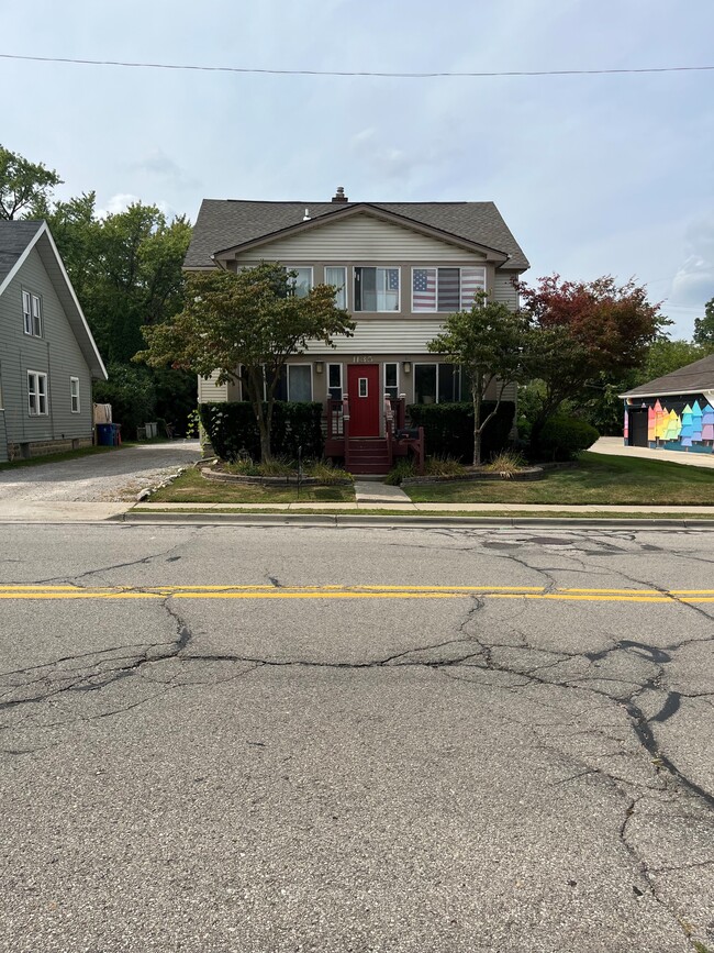 Building Photo - 1135 Starkweather St