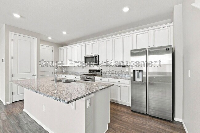 Foto del edificio - 16545 W Vallejo Pl