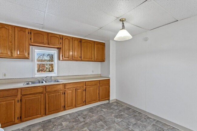 Foto del edificio - Coming Soon- Spacious 3 Bedroom, 1.5 Bath ...