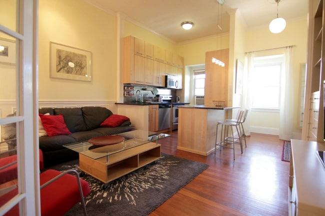 Building Photo - 79 Lloyd Ave