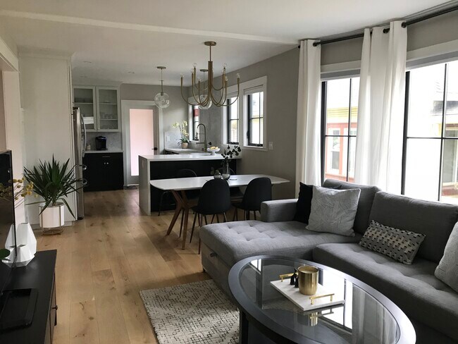 Foto del edificio - 861 Aileen St