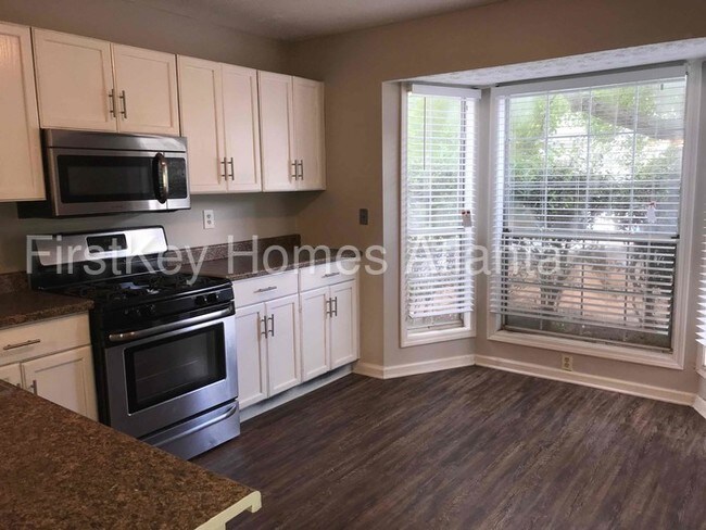 Building Photo - 5145 N Bridges Dr