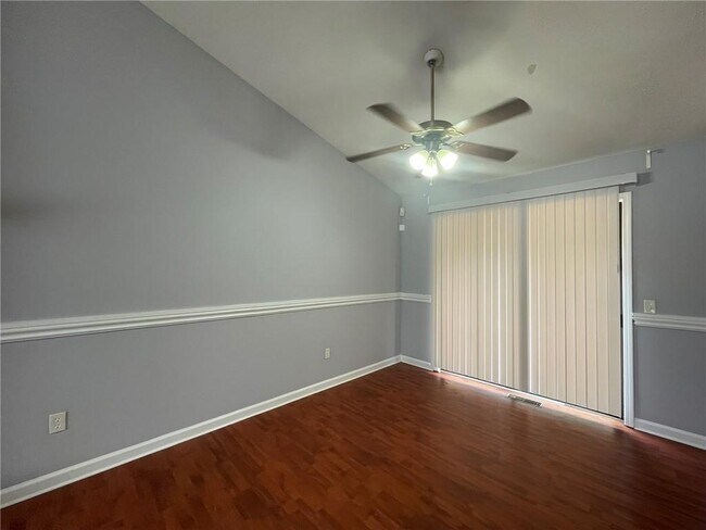 Foto del edificio - 5721 Glenn Hollow Ct