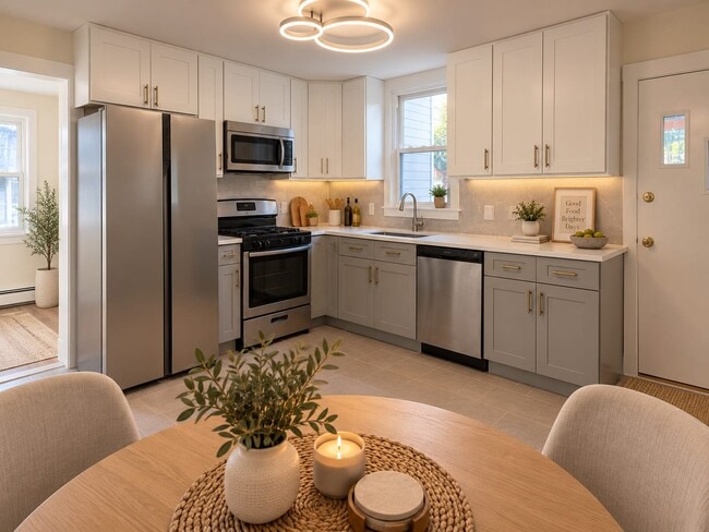 Digitally Staged - 109 Ralph St