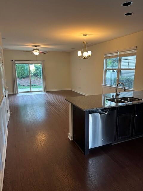 Foto del edificio - 7828 Allscott Way