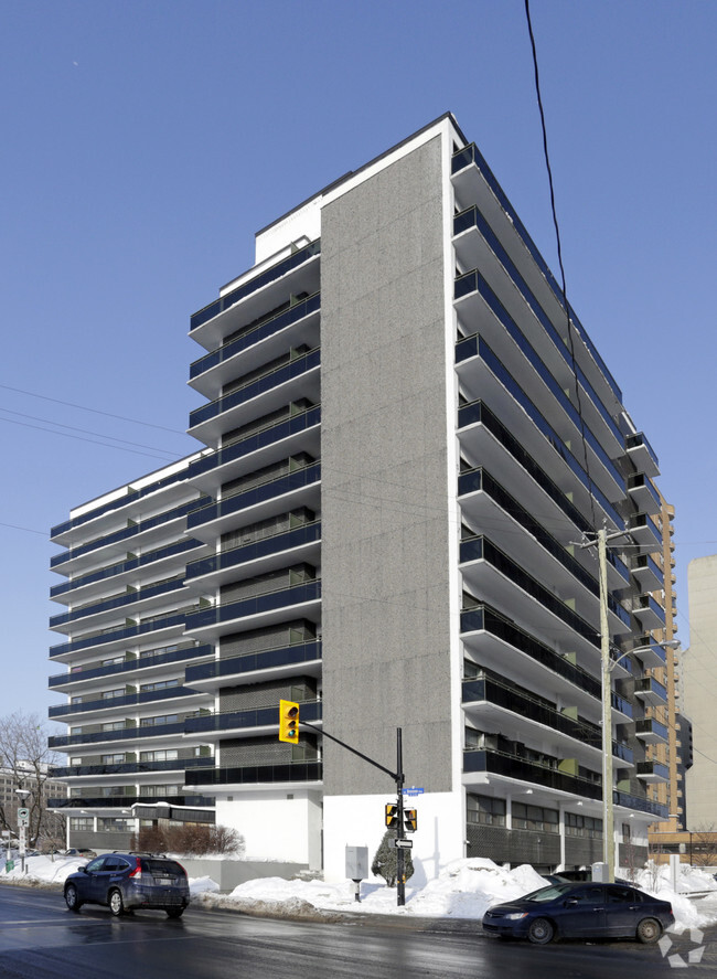 Building Photo - Stonecliffe Apartments