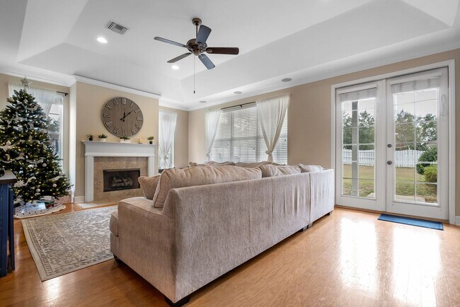 Foto del edificio - Southwood Home With Large Yard