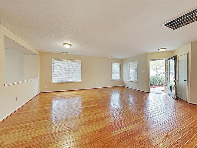 Building Photo - 13023 Skyview Landing Dr