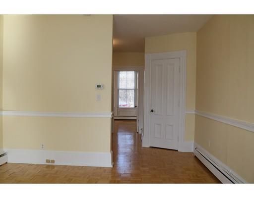 Building Photo - 219 Pond St