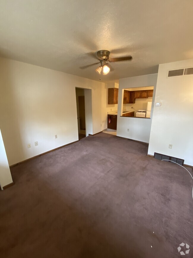 Building Photo - 700 Brinton Ave