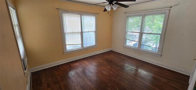 Foto del edificio - 920 E 37th St