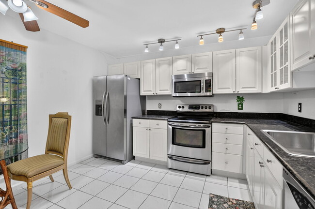 Building Photo - 9364 Sable Ridge Cir