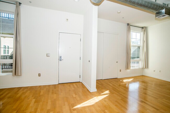 Building Photo - 13020 Pacific Promenade