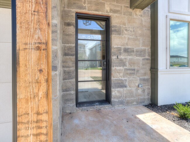 Foto del edificio - Beautiful New Construction Home in Edmond/...