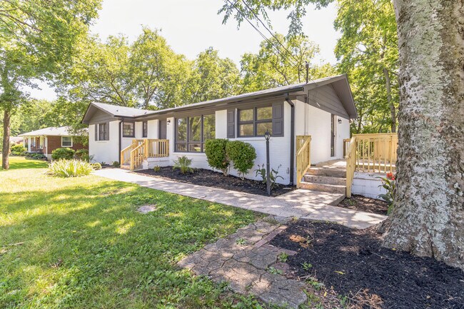 Building Photo - 112 Shepherd Hills Dr