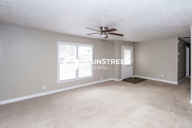Foto del edificio - 3 Bedroom Pet-Friendly Home in College Par...