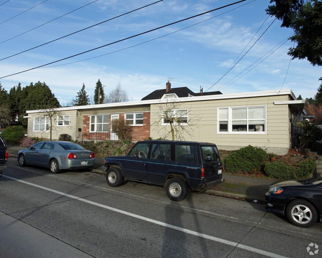 Building Photo - 5310 8th Ave NW