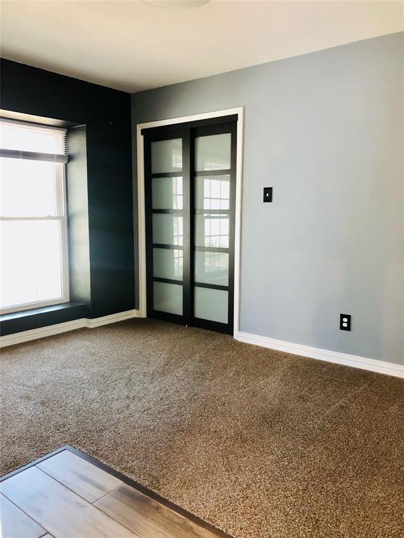 Foto del edificio - 3013 Carolyn Ct